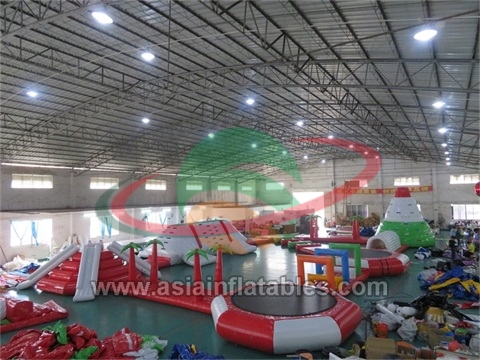 Inflatable Floating Water Parks